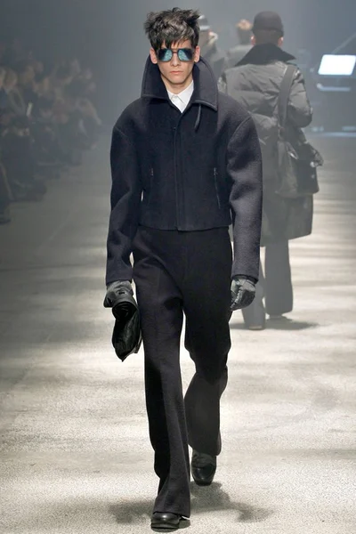 Look 13